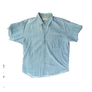 L.L bean vintage mens shirt sleeve button up size large Made in Hong Kong